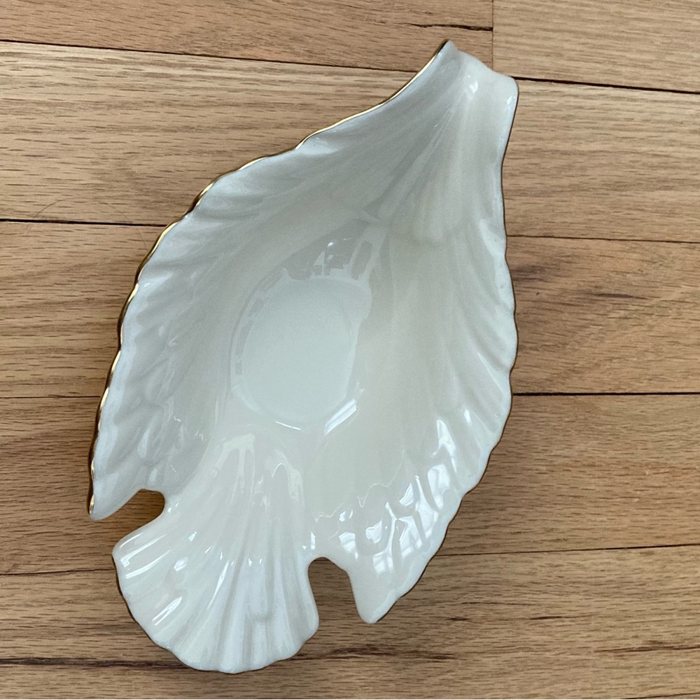 Vintage Lenox Classic Off White Porcelain Trinket, Candy, DOVE dish, 24K Trim - Picture 4 of 13